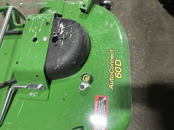 Image of John Deere 60D equipment image 4