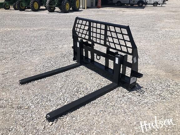Image of John Deere Pallet Forks equipment image 1