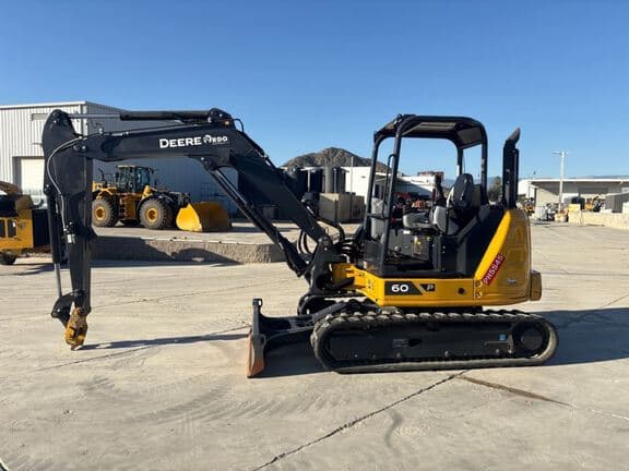 Image of John Deere 60P equipment image 1