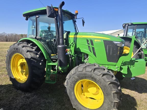 Image of John Deere 6105E Primary image