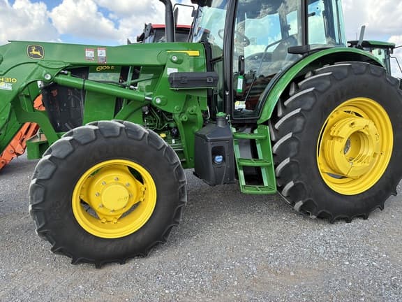 Image of John Deere 6105E Primary image