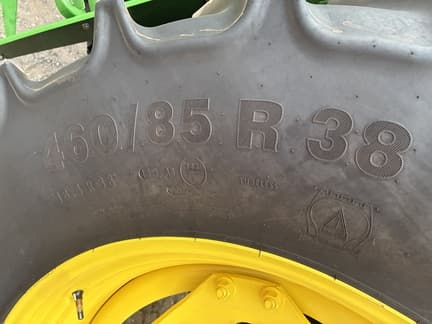 Image of John Deere 6105E equipment image 4