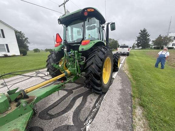 Image of John Deere 6105E equipment image 3