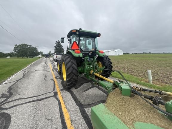 Image of John Deere 6105E equipment image 4