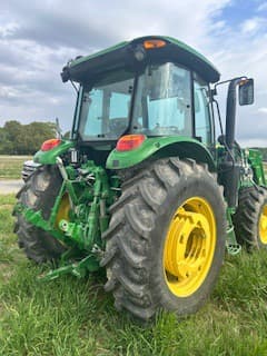 Image of John Deere 6105E equipment image 3