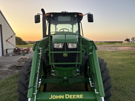 Image of John Deere 6105E equipment image 3