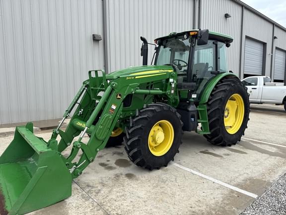 Image of John Deere 6105E equipment image 2