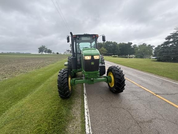 Image of John Deere 6105E equipment image 2