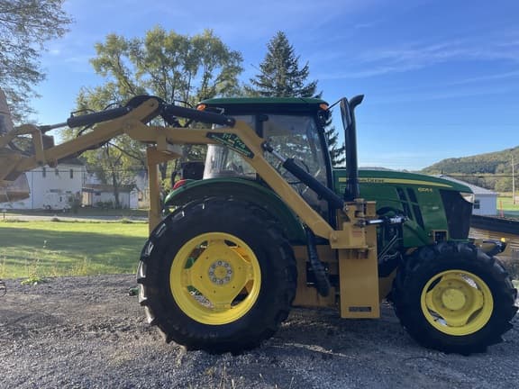 Image of John Deere 6105E equipment image 3
