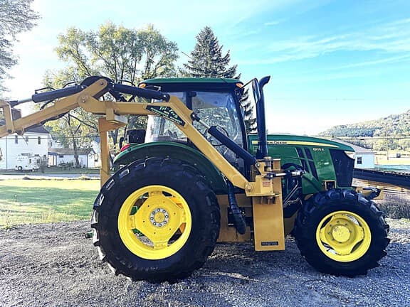 Image of John Deere 6105E equipment image 1