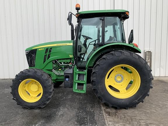 Image of John Deere 6105E equipment image 1