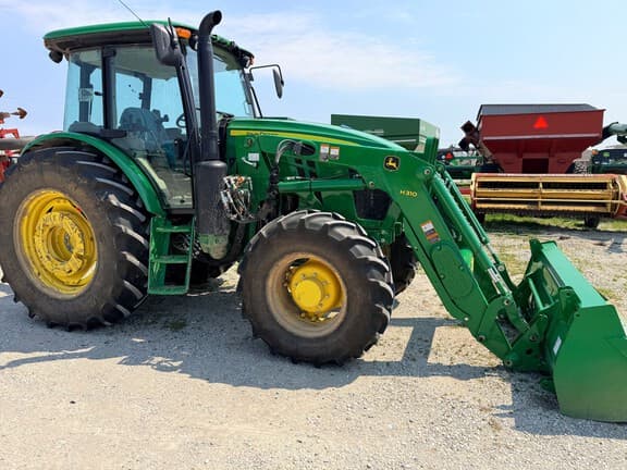 Image of John Deere 6105E equipment image 1