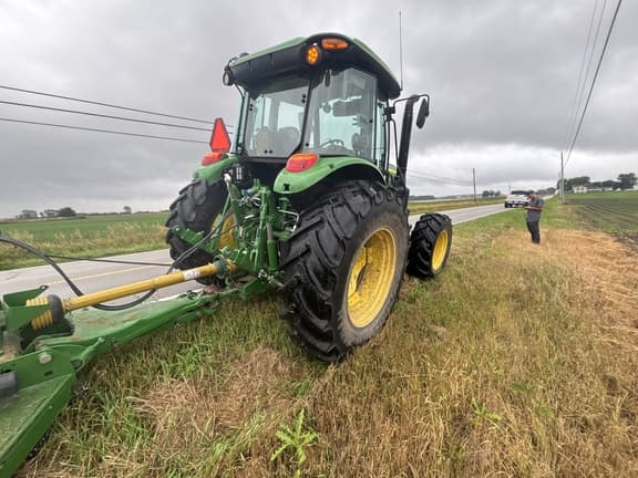 Image of John Deere 6105E equipment image 4