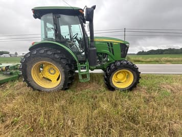 Main image John Deere 6105E