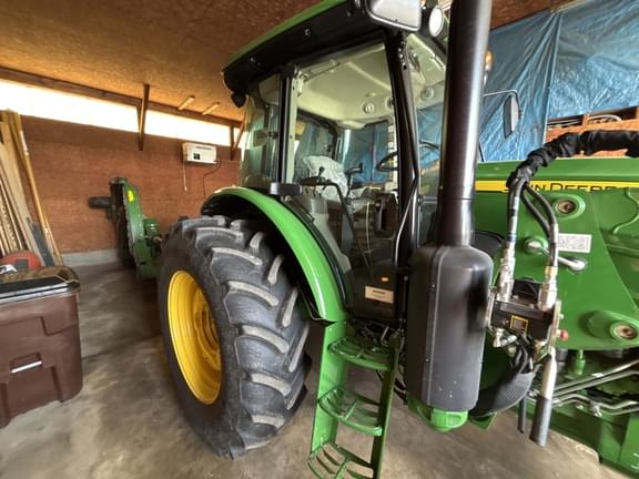 Image of John Deere 6105E equipment image 2