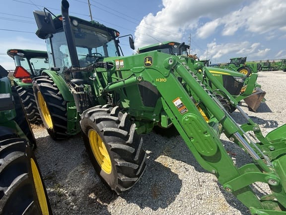 Main image John Deere 6105E