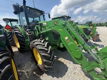 Main image John Deere 6105E