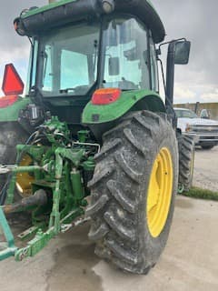 Image of John Deere 6105E equipment image 3