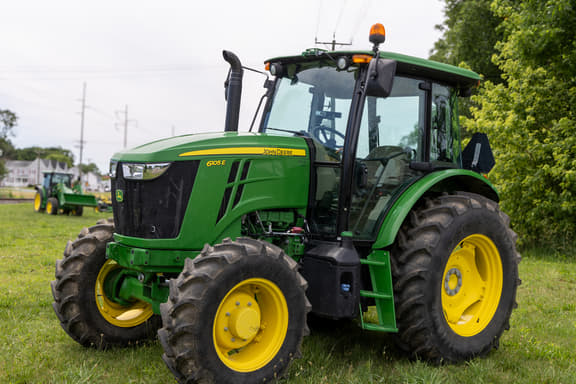 Image of John Deere 6105E equipment image 1