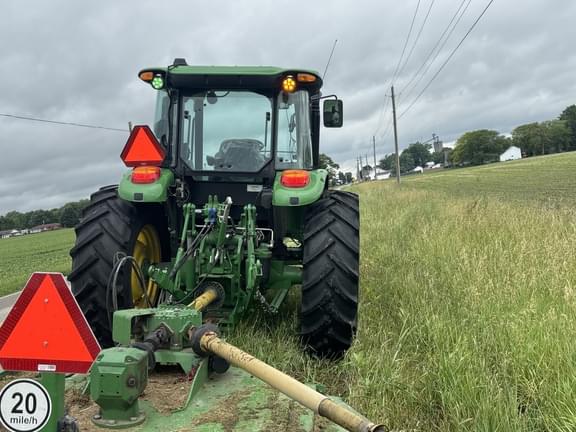 Image of John Deere 6105E equipment image 4