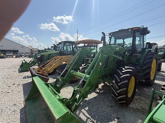 Image of John Deere 6105E equipment image 3