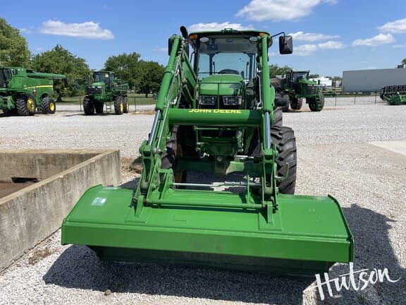 Image of John Deere 6105E equipment image 4
