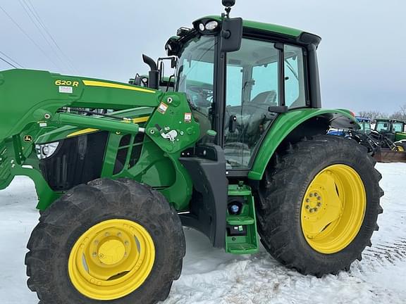 Image of John Deere 6110M equipment image 2