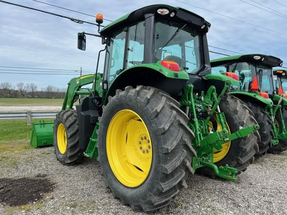Image of John Deere 6110M equipment image 4