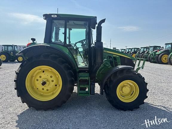 Image of John Deere 6110M equipment image 2