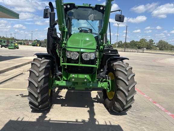 Image of John Deere 6110M equipment image 3
