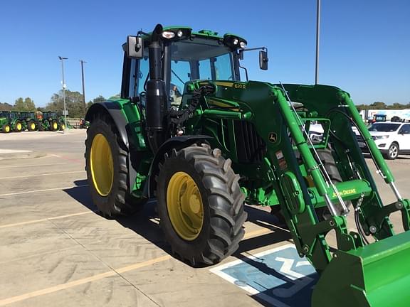 Image of John Deere 6110M equipment image 4