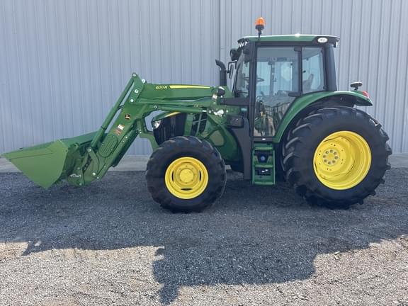 Image of John Deere 6110M equipment image 4