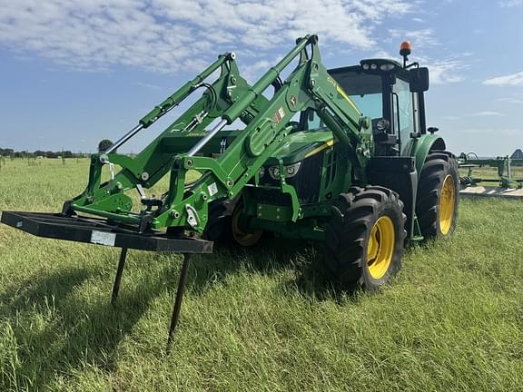 Image of John Deere 6110M equipment image 2