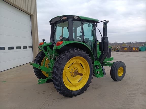 Image of John Deere 6110M equipment image 2