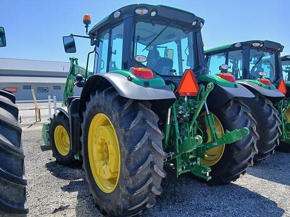Image of John Deere 6110M equipment image 4