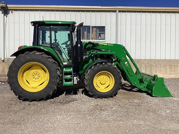 Image of John Deere 6110M equipment image 4