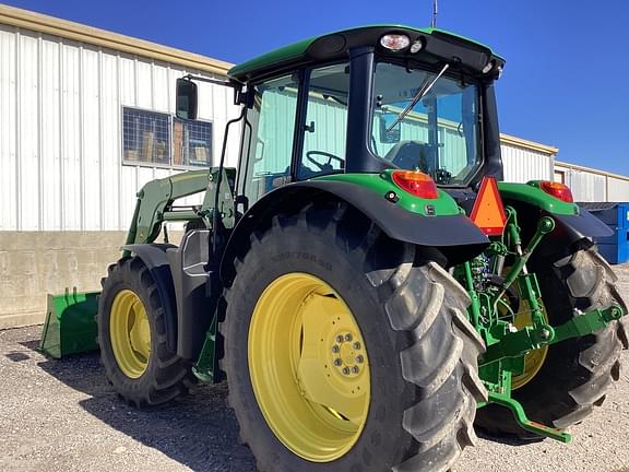 Image of John Deere 6110M equipment image 3