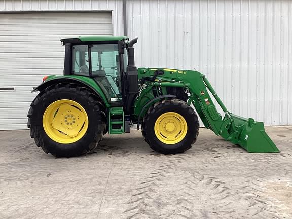 Image of John Deere 6110M equipment image 4