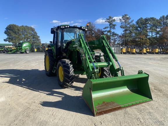 Image of John Deere 6110M equipment image 2
