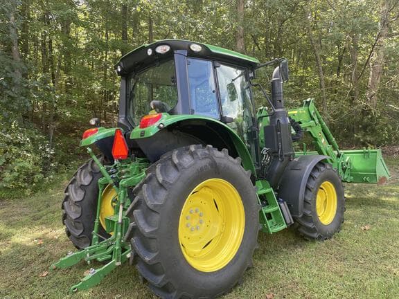 Image of John Deere 6110M equipment image 2