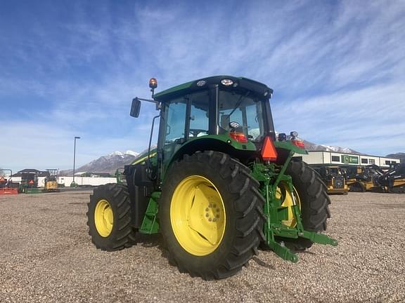 Image of John Deere 6110M equipment image 2