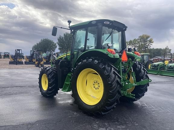 Image of John Deere 6110M equipment image 2