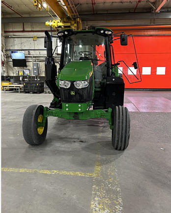 Image of John Deere 6110M equipment image 3