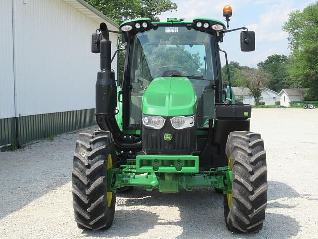 Image of John Deere 6110M equipment image 1
