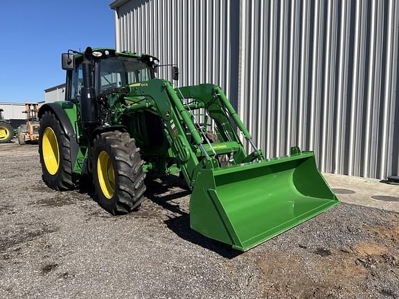 Image of John Deere 6110M equipment image 2