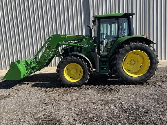 Image of John Deere 6110M equipment image 1