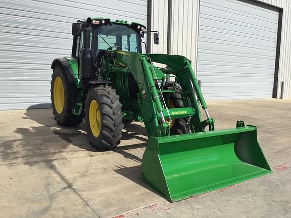 Image of John Deere 6110M equipment image 4