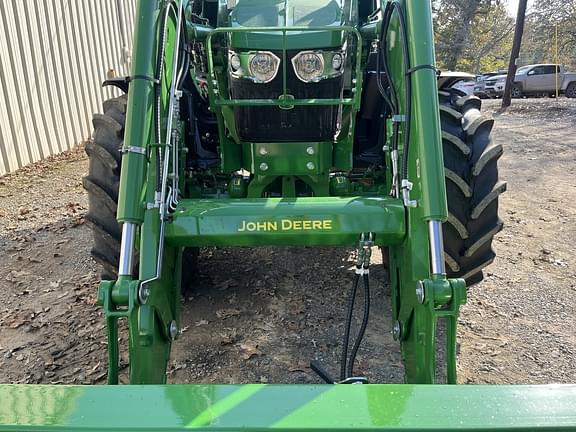 Image of John Deere 6110M equipment image 3