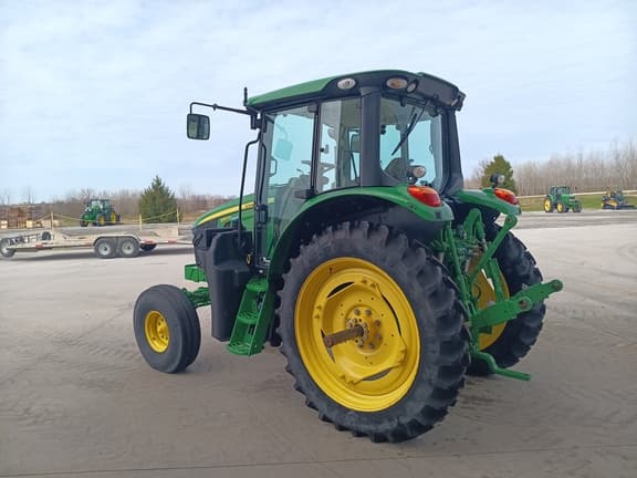Image of John Deere 6110M equipment image 4