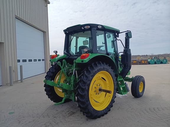 Image of John Deere 6110M equipment image 2